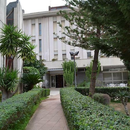 Hotel Centro Giovanile Padre Minozzi Policoro Exteriér fotografie